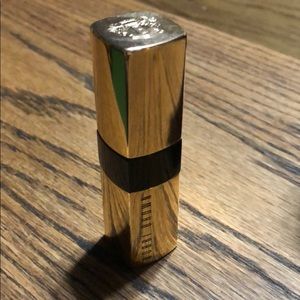 Bobbi Brown lipstick in Bare Pink